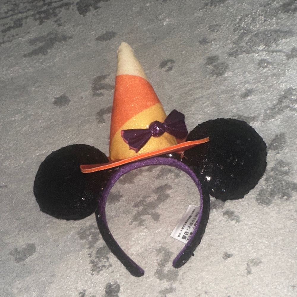 Walt Disney world parks Minnie Mouse Halloween Witch Ears